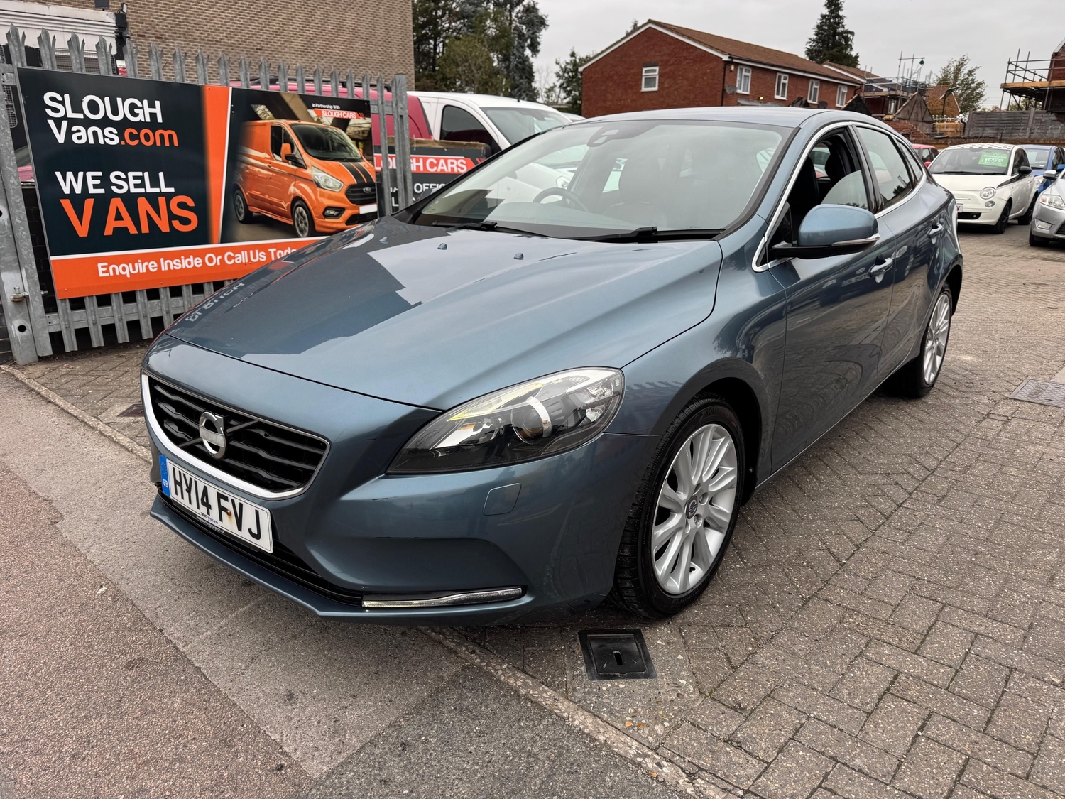 Volvo V40 Slough