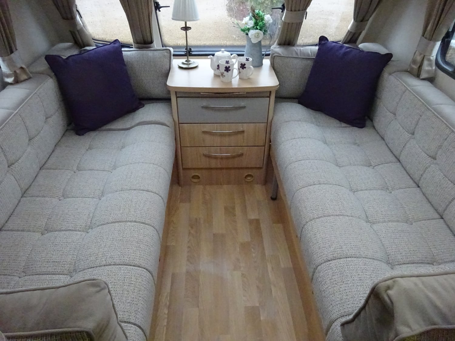 Coachman Amara 2013 - Motorhomes & Caravans