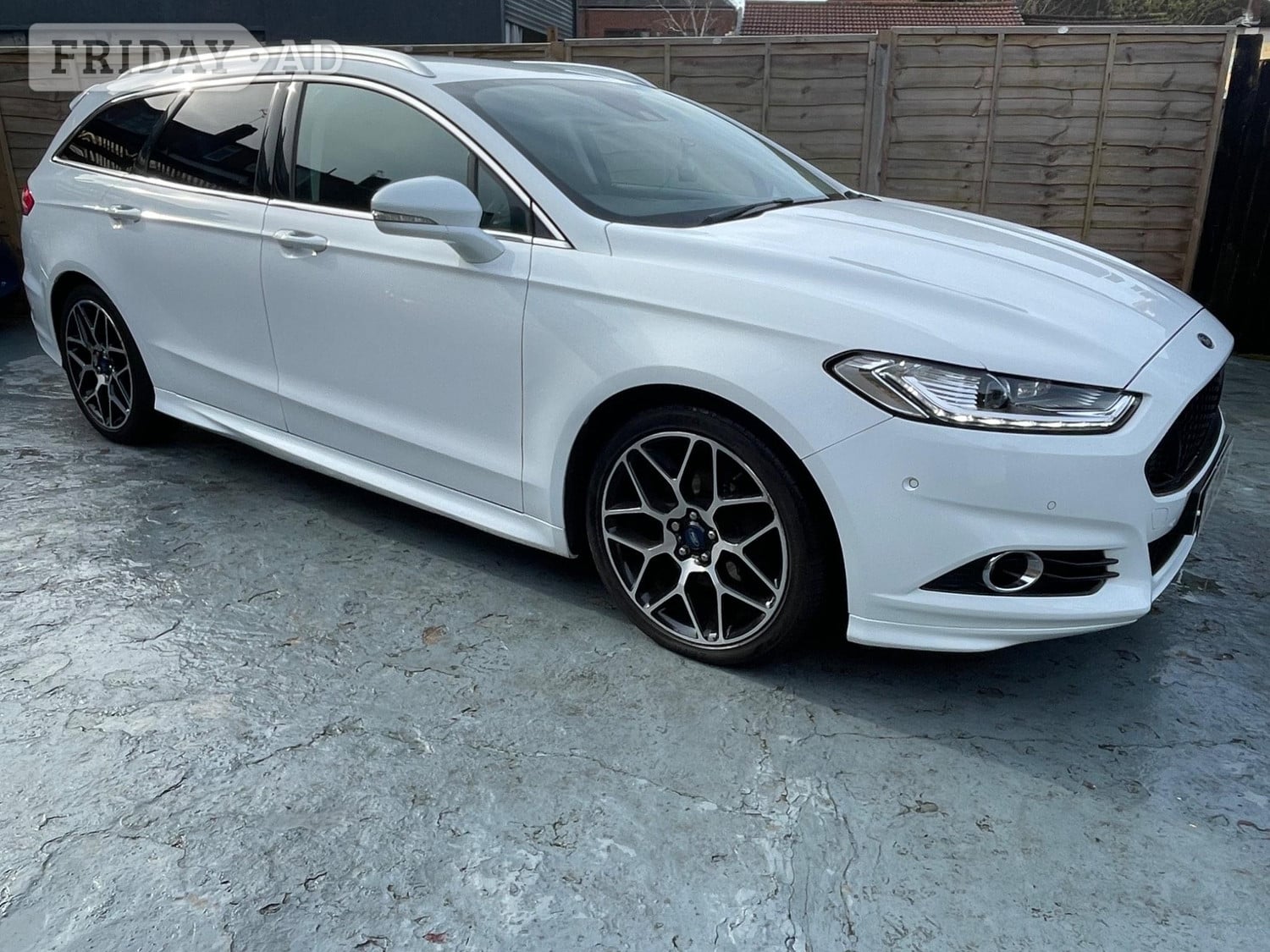 Ford Mondeo 2016 in Hillingdon
