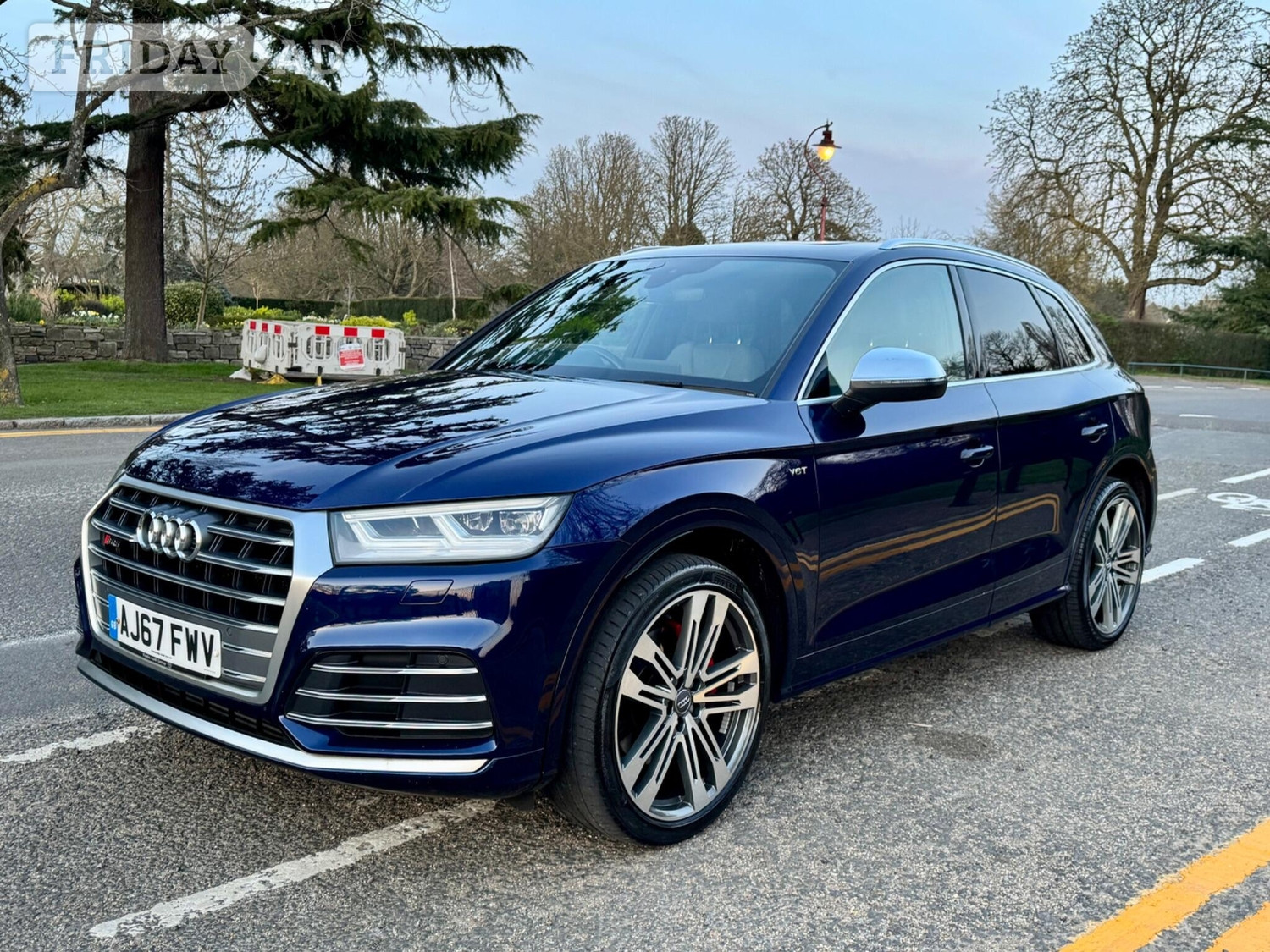 [ berth ]Audi SQ5