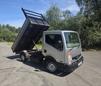 Nissan Cabstar 2009