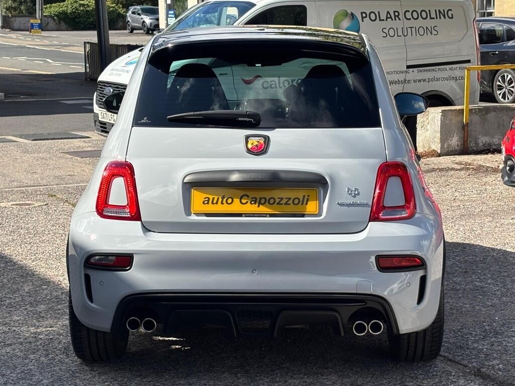Abarth 695 2024 - Cars