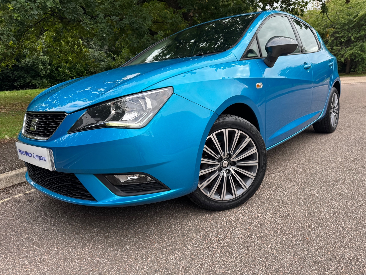 [ berth ]SEAT Ibiza
