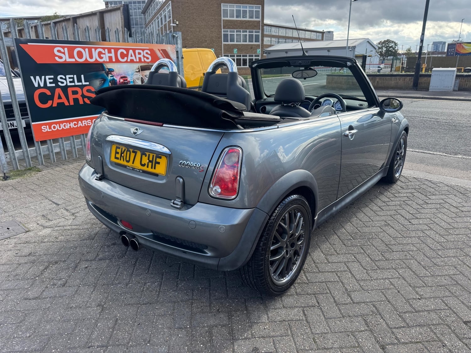 Mini Convertible 2007 - Cars in Slough