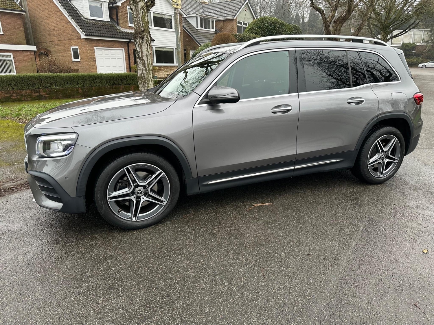 Mercedes-Benz GLB 2021 - Cars