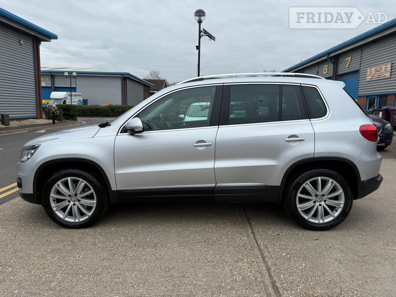 Volkswagen Tiguan 2012 - Cars in Bedford
