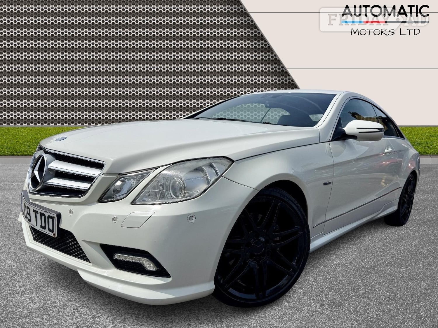Mercedes-Benz E Class 2009 - Cars in Hillingdon