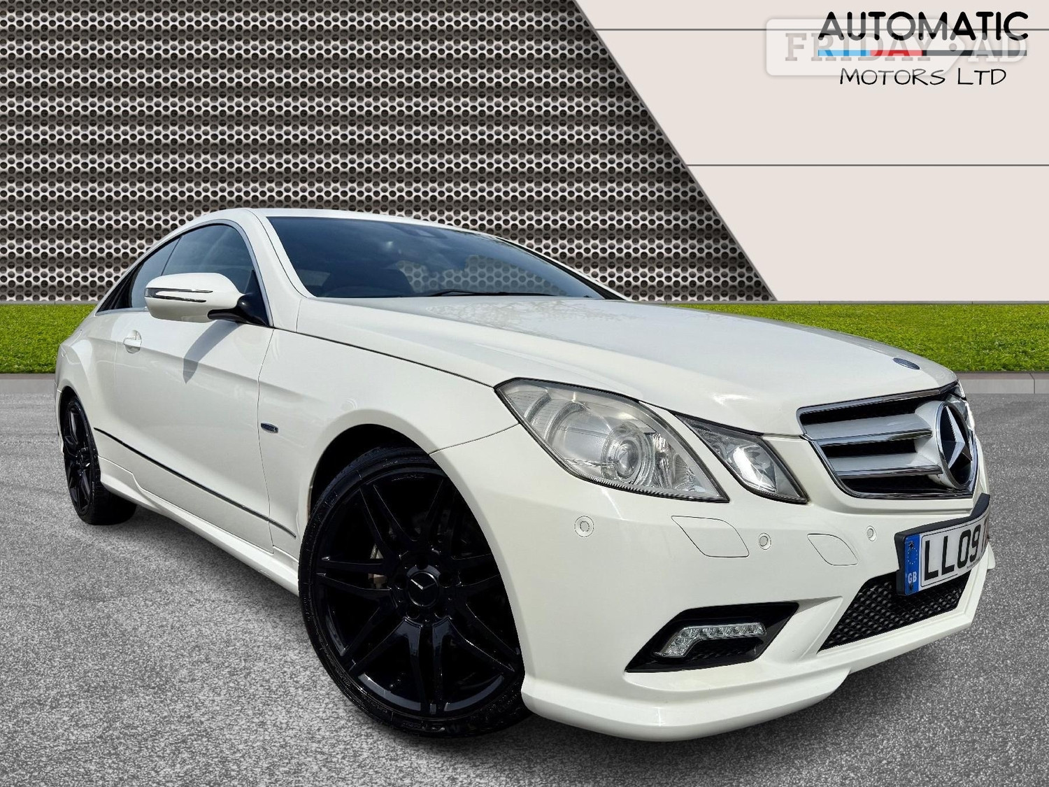 Mercedes-Benz E Class 2009 in Hillingdon