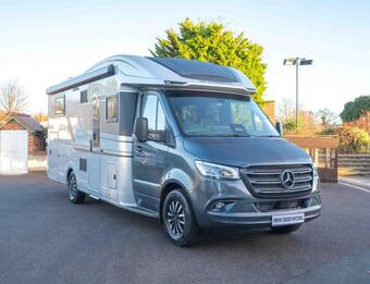 Adria Matrix Supreme MB 670 DC 2026 for sale