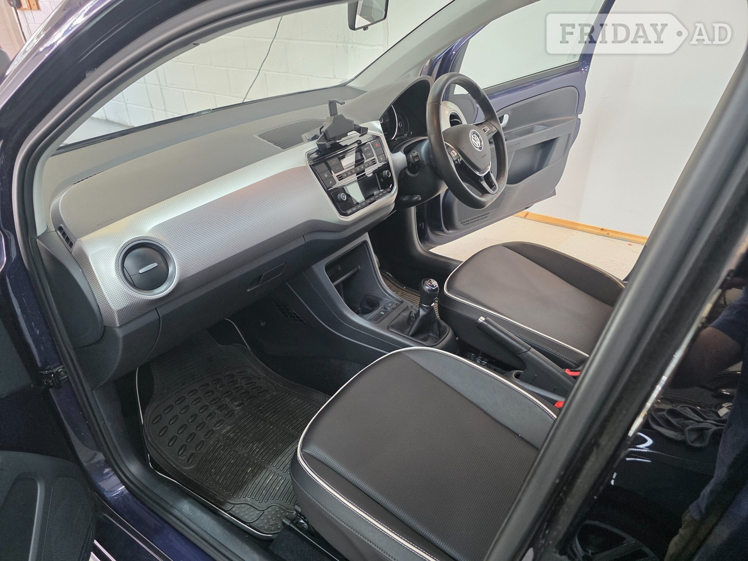 Volkswagen UP! 2017 - Cars in Storrington