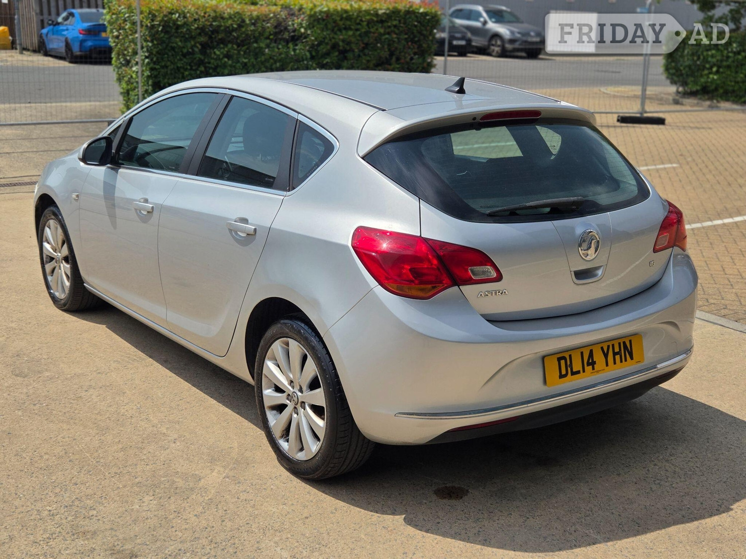 [ berth ]Vauxhall Astra