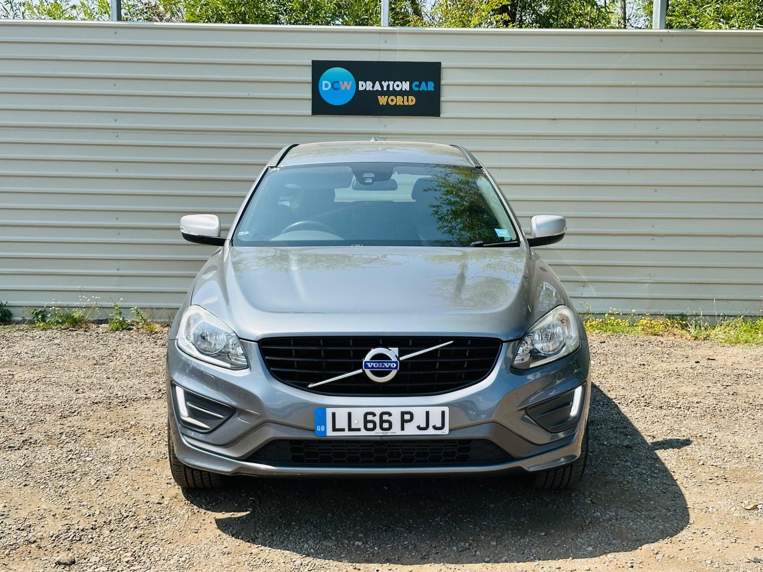 [ berth ]Volvo XC60
