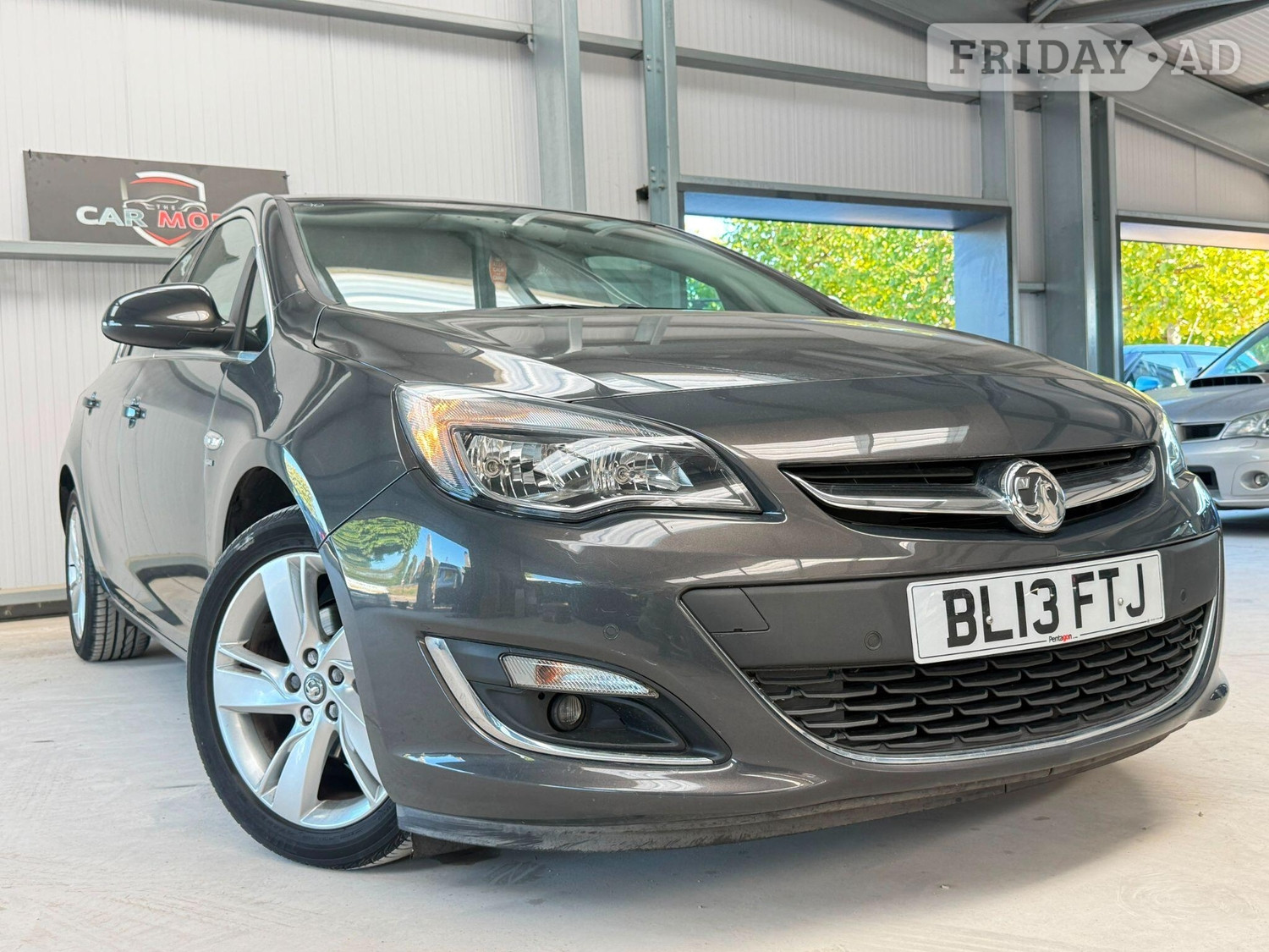 Vauxhall Astra 2013 - Cars