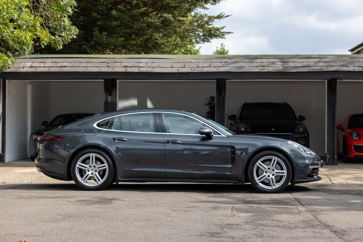 Porsche Panamera Bromley