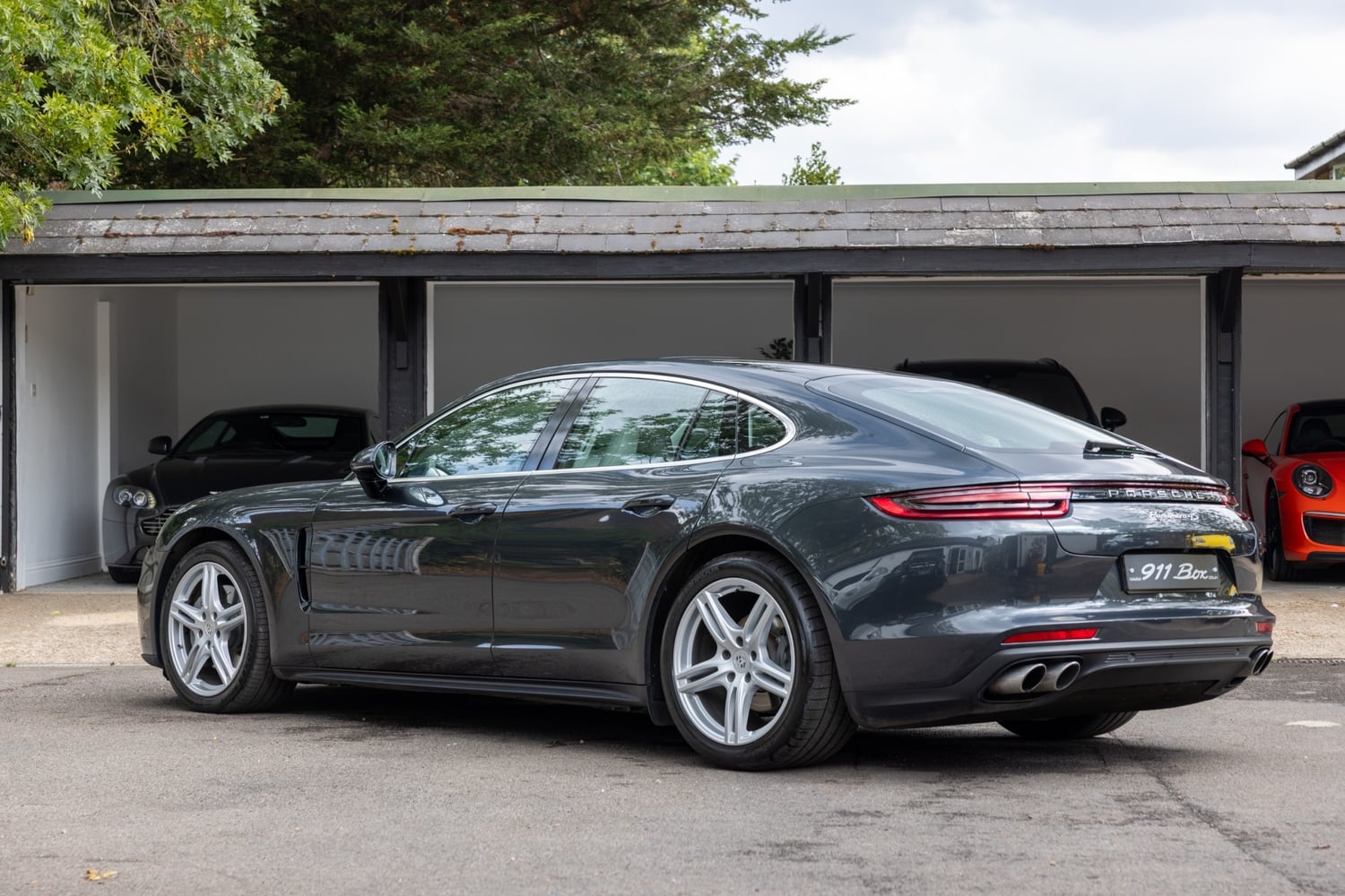 Porsche Panamera 2017 - Cars