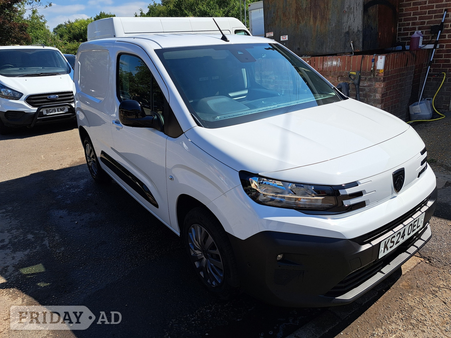 [ berth ]Peugeot Partner