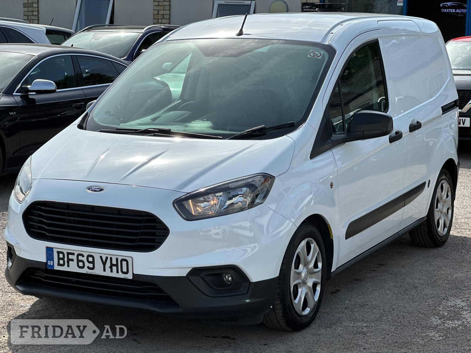 [ berth ]Ford Transit Courier