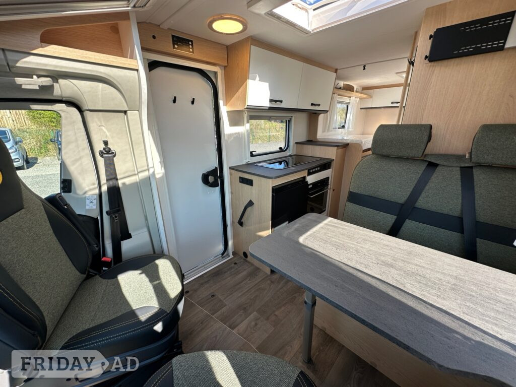 [2 berth ]Sunlight Van V 66 Adventure