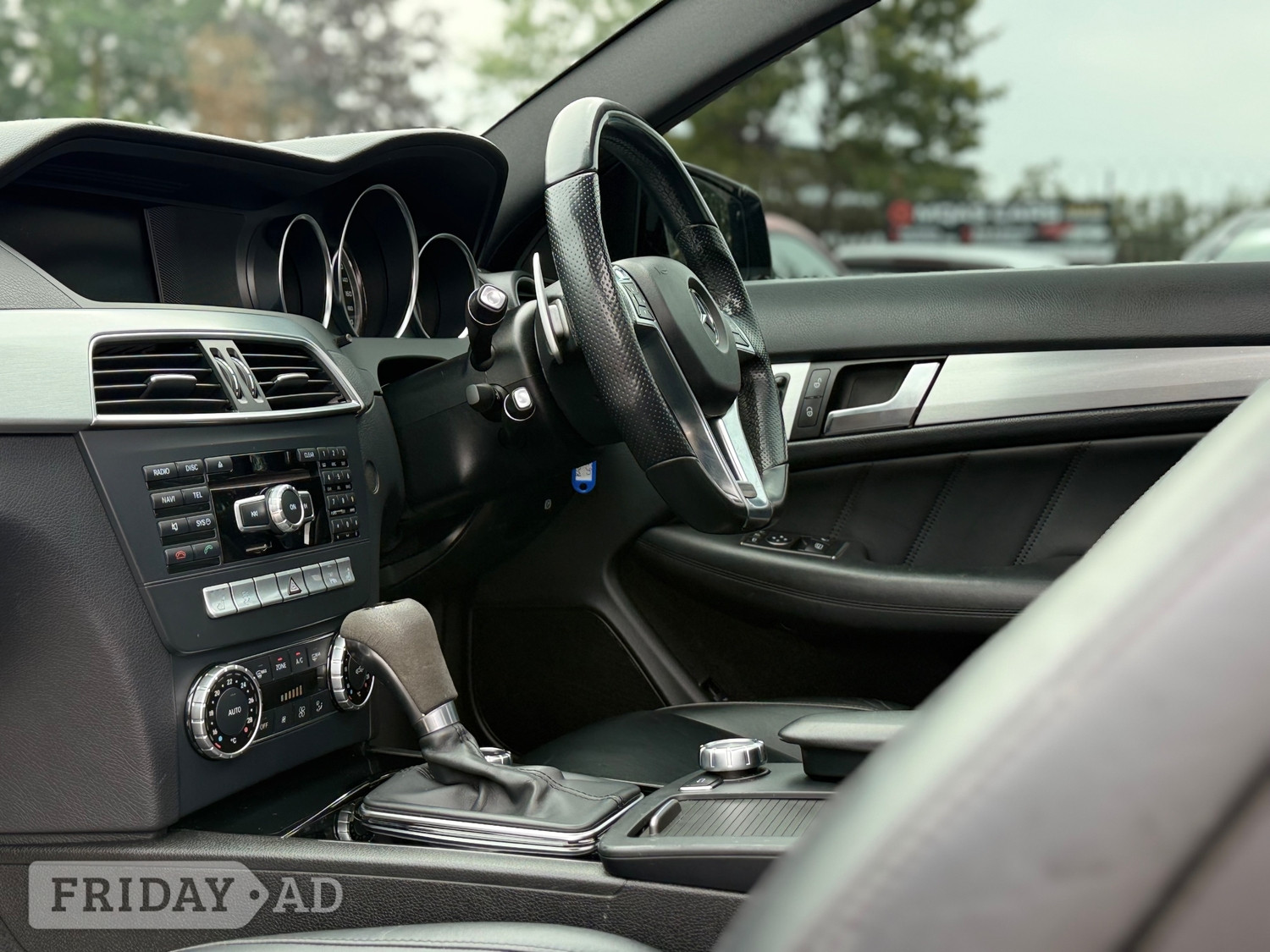 [ berth ]Mercedes-Benz C Class