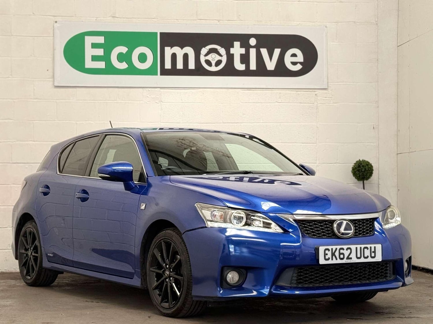 [ berth ]Lexus CT