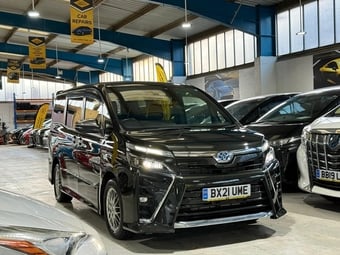 Toyota Voxy 2021