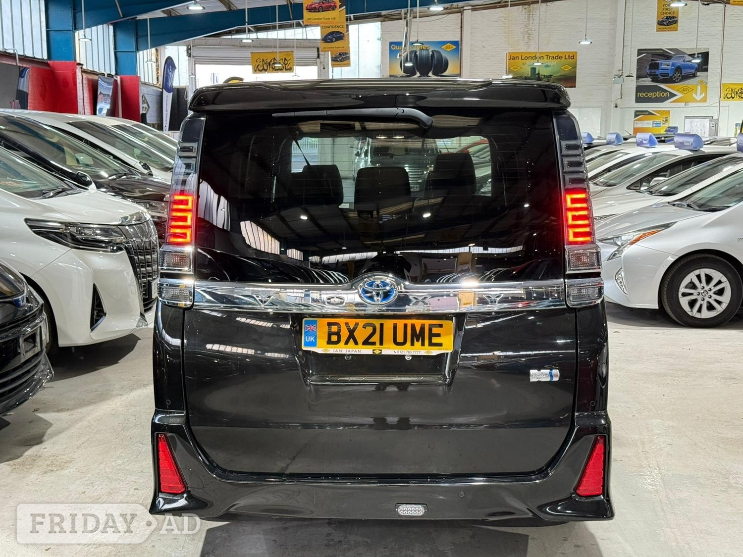 Toyota Voxy 2021 - Cars in Birmingham
