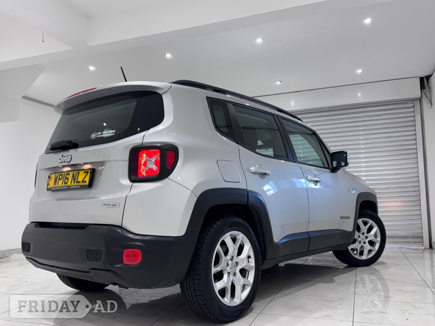 [ berth ]Jeep Renegade