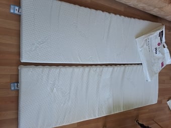 Two campervan Duvalay memory foam toppers and pillows
