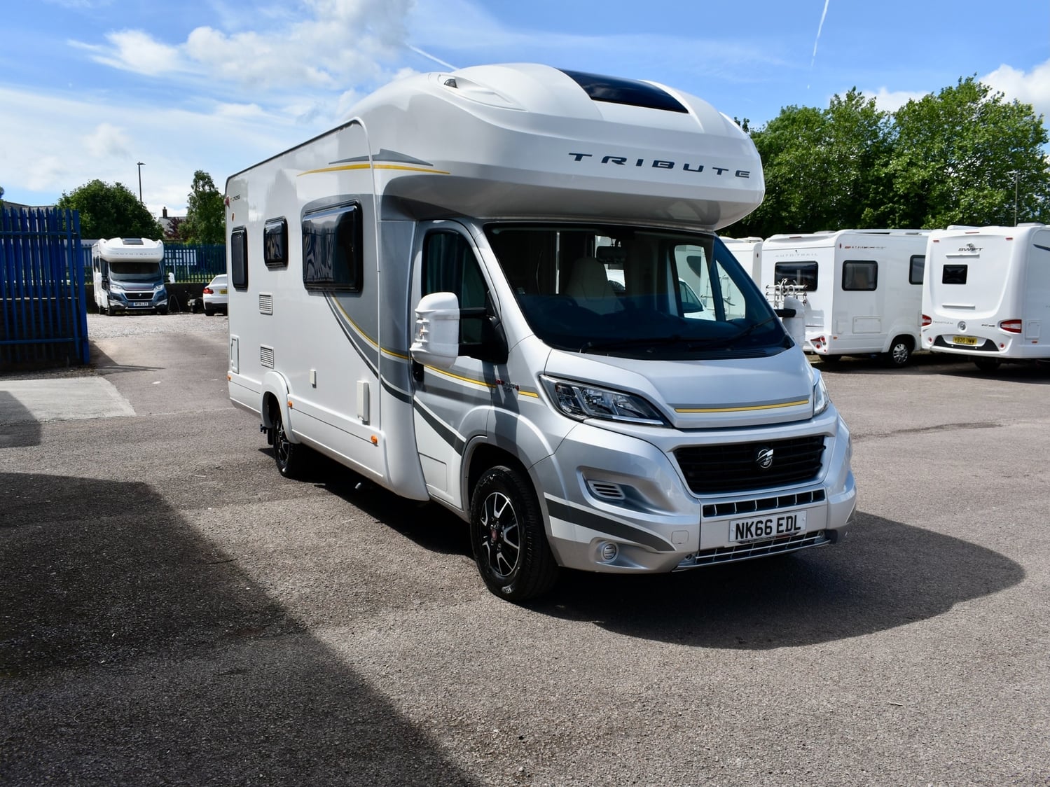 Auto-Trail Tribute T-726 2016 - Motorhomes & Caravans in Coleford