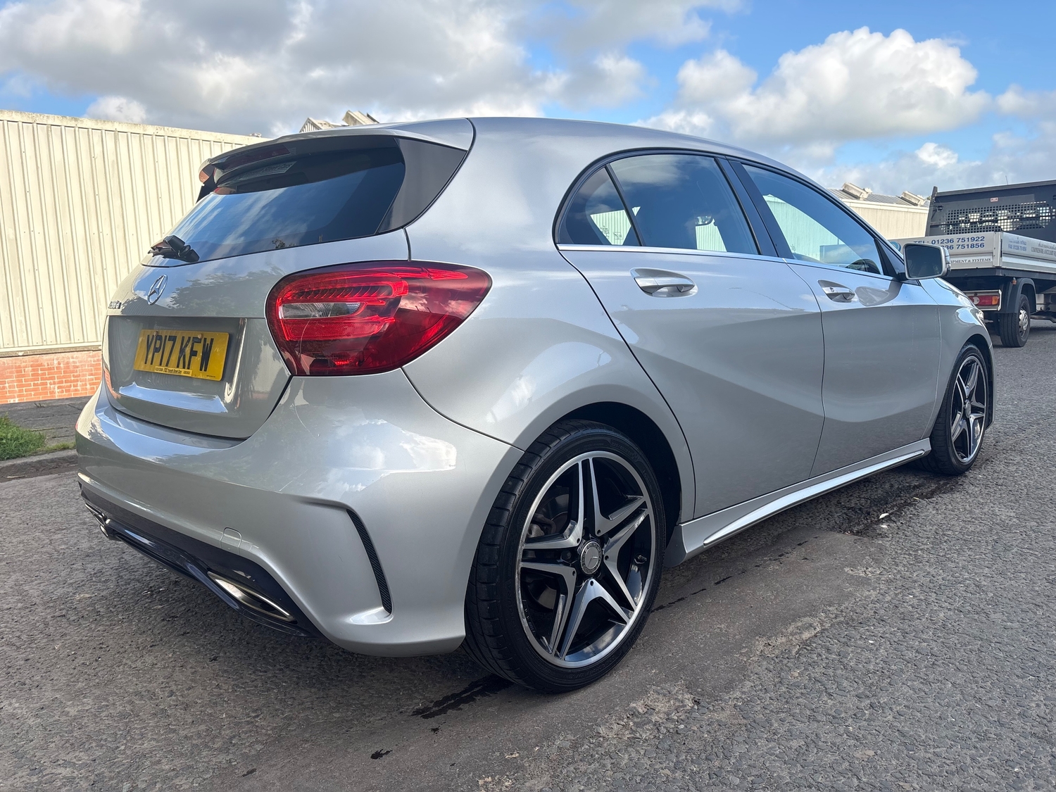 [ berth ]Mercedes-Benz A Class