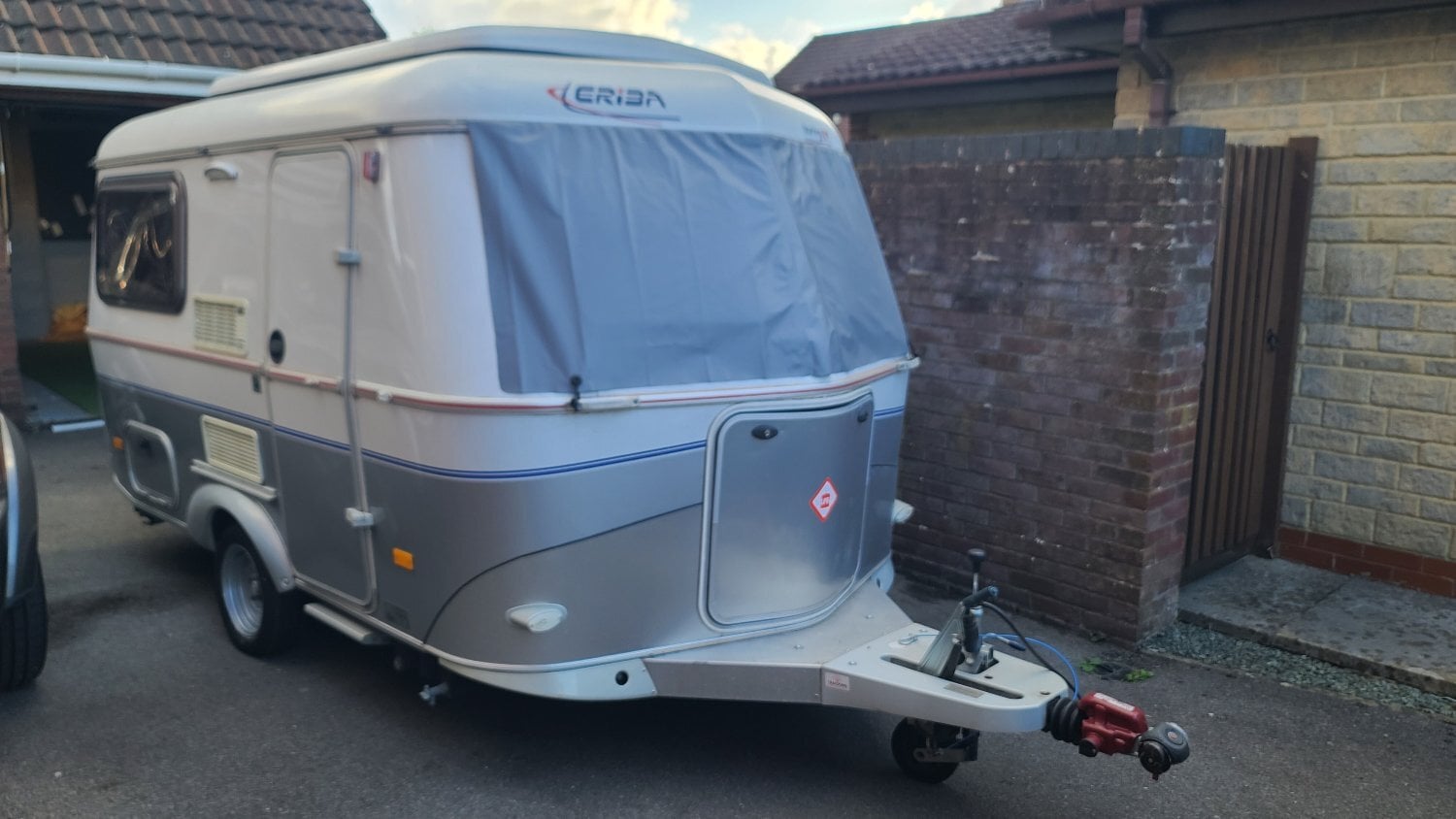 Eriba Touring Familia 320 GT 2006 in Chippenham