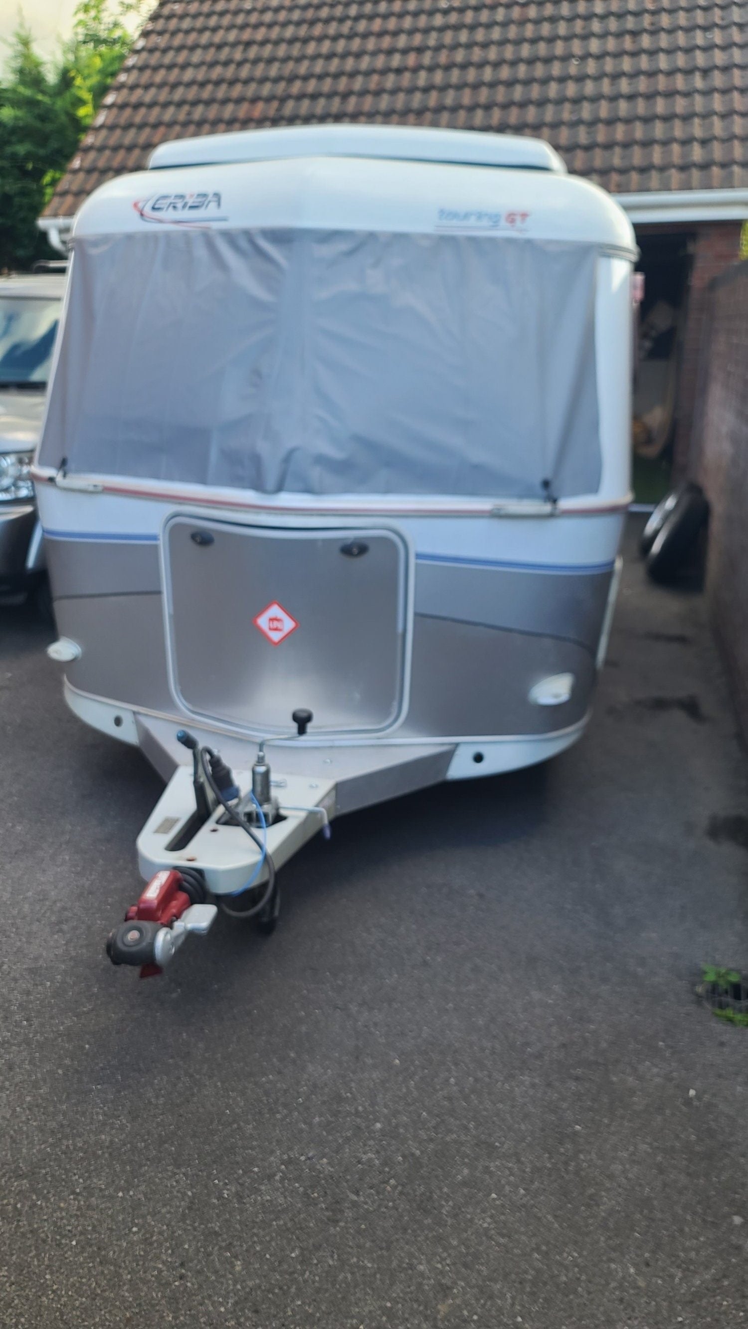[ berth ]Eriba Touring Familia 320 GT