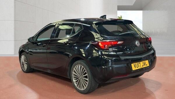 [ berth ]Vauxhall Astra