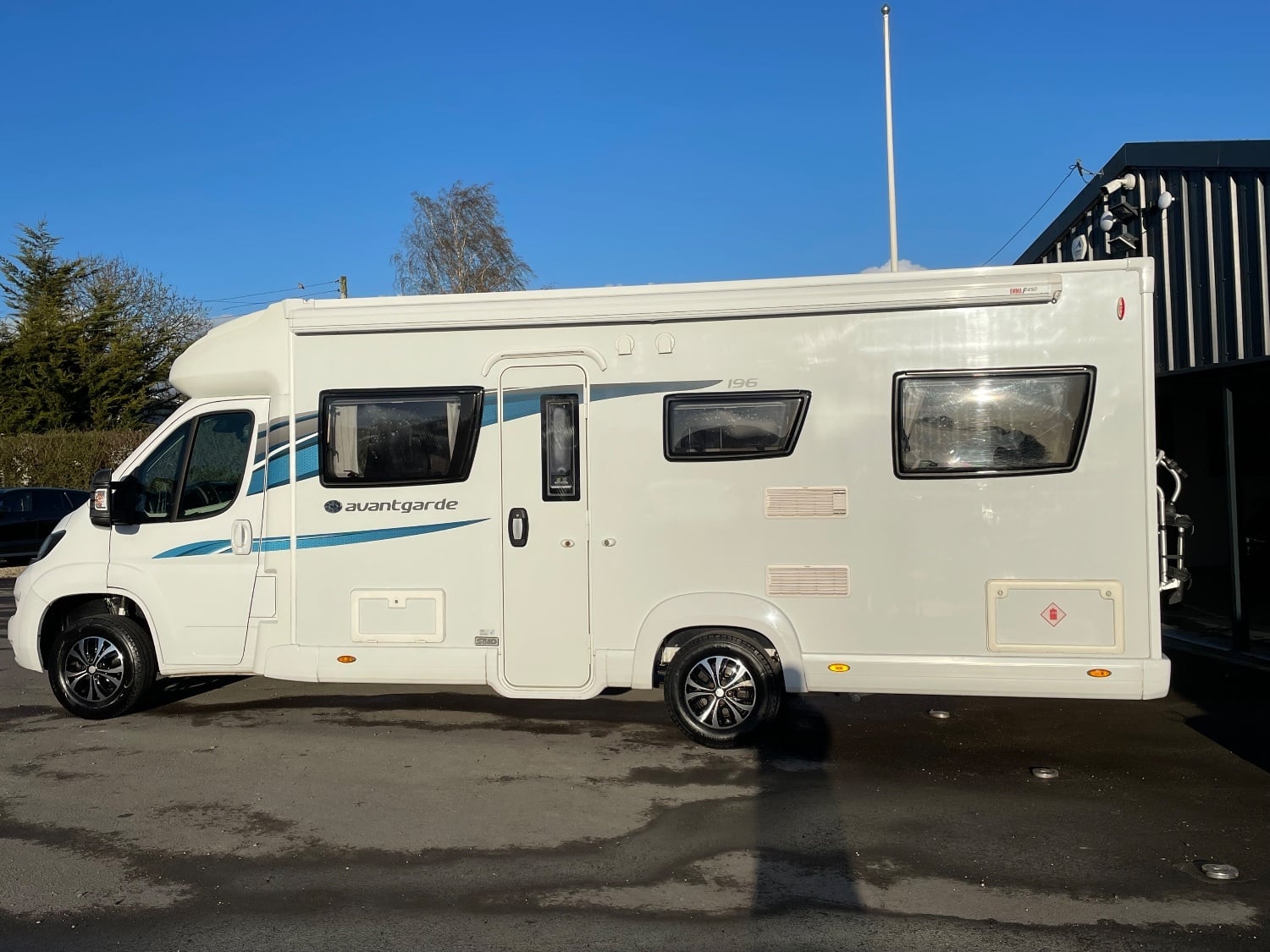 Compass Avantgarde 196 2020 for sale - Motorhomes & Caravans in Taunton
