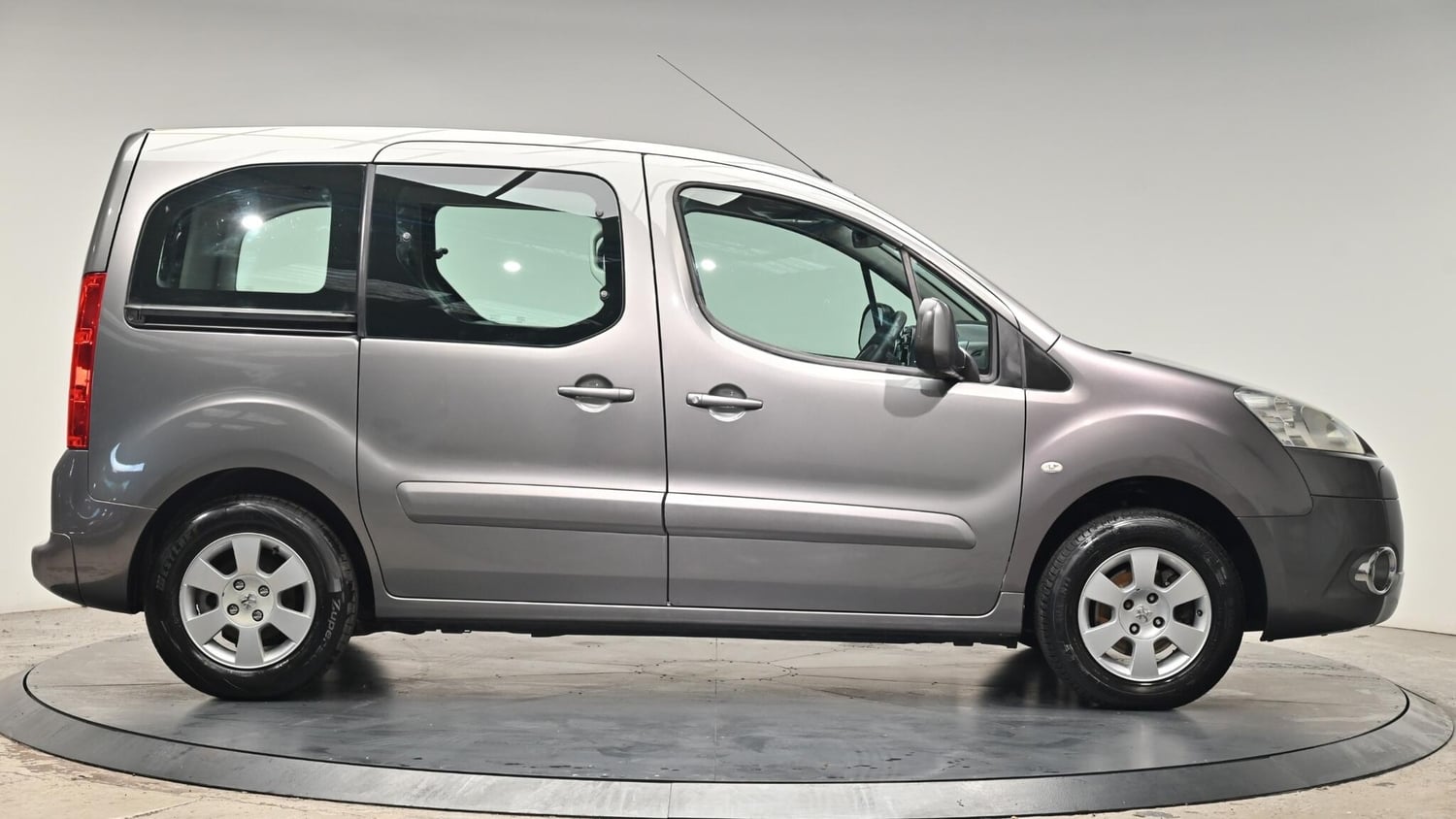 Peugeot Partner Tepee 2011 - Cars in Cullompton