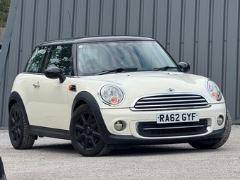 Mini Hatch 2013