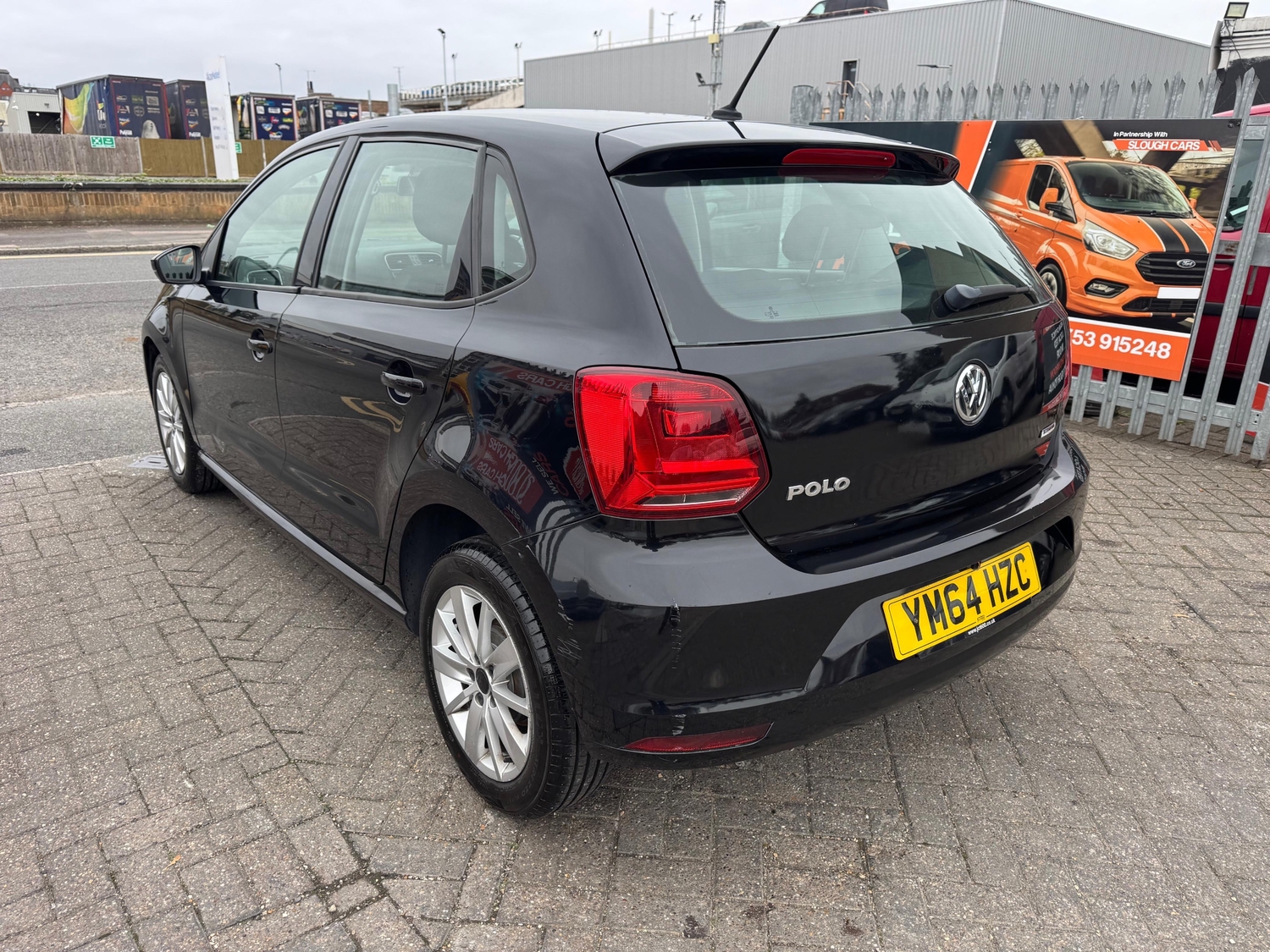[ berth ]Volkswagen Polo