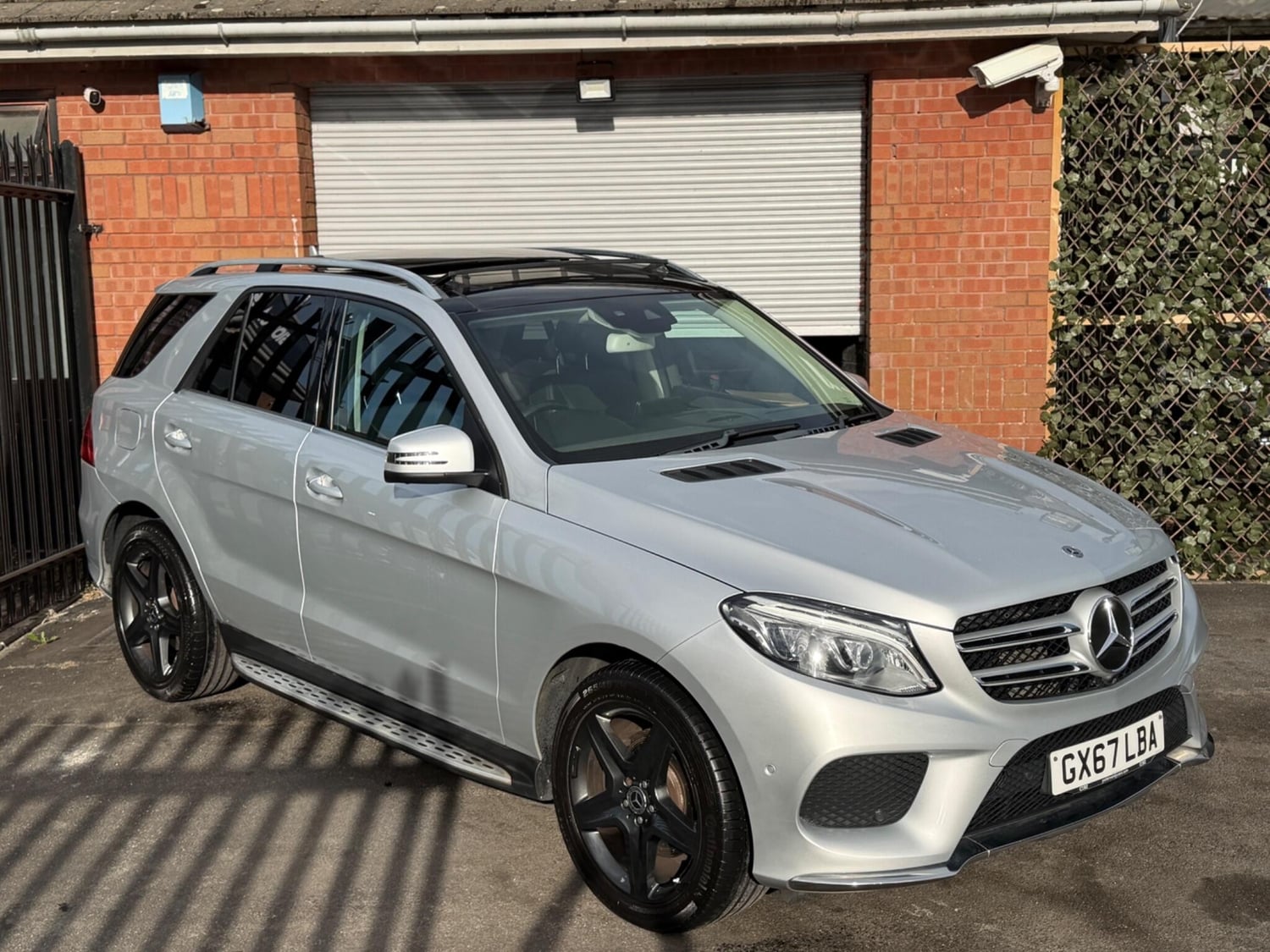 Mercedes-Benz GLE 2017 - Cars