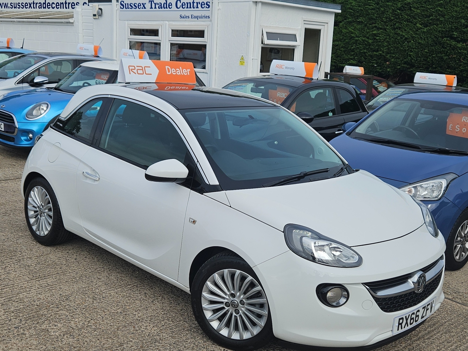[ berth ]Vauxhall Adam