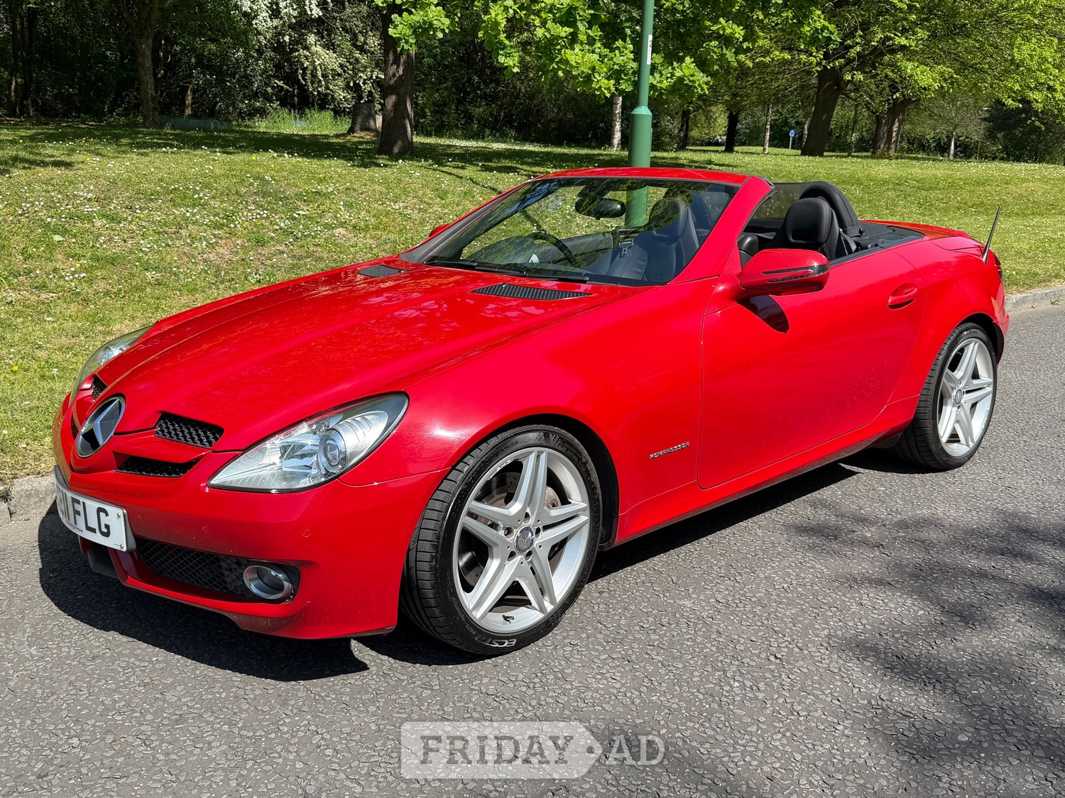 Mercedes-Benz SLK 2011 in Horsham