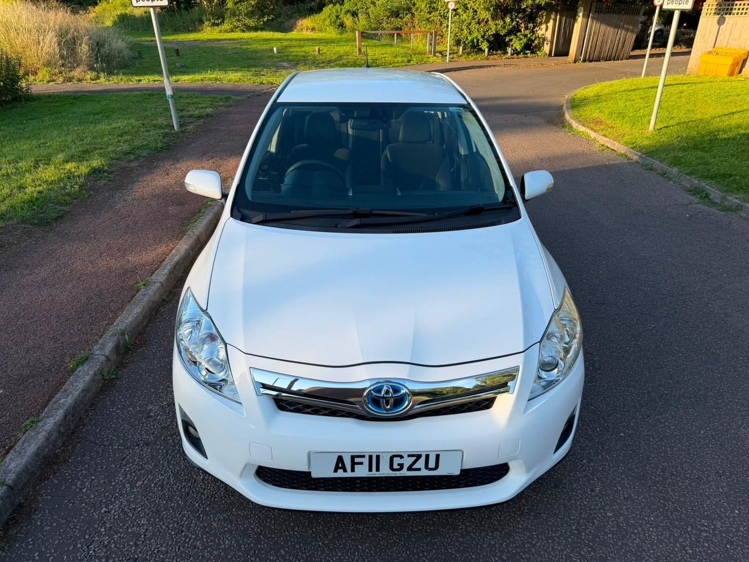 [ berth ]Toyota Auris