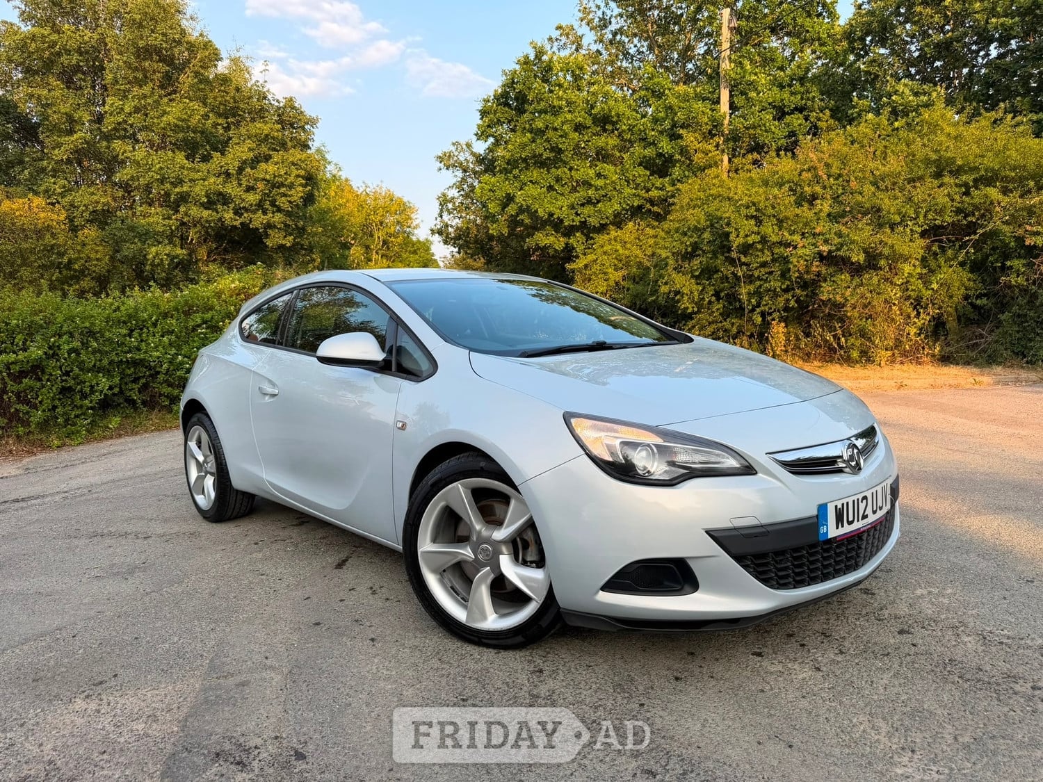 Vauxhall Astra 2012 in Hassocks