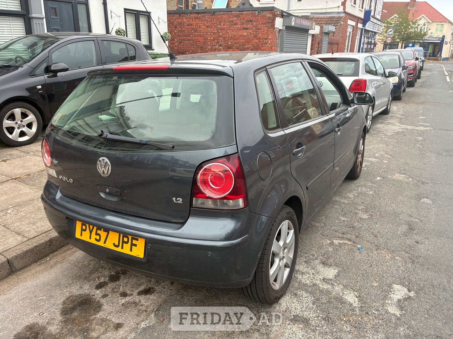 Volkswagen Polo 2008 - Cars