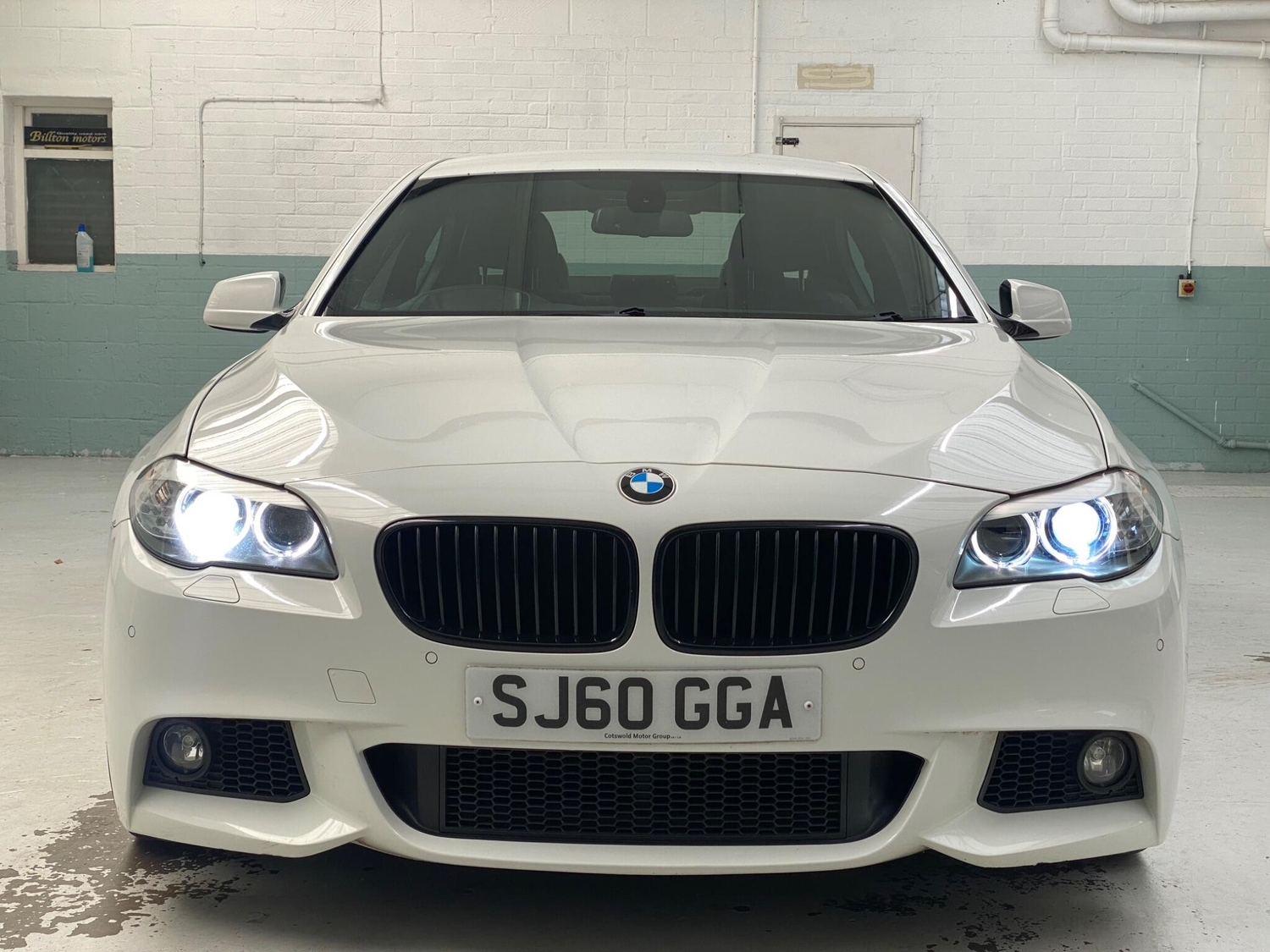 BMW 5 Series 2010 - Cars