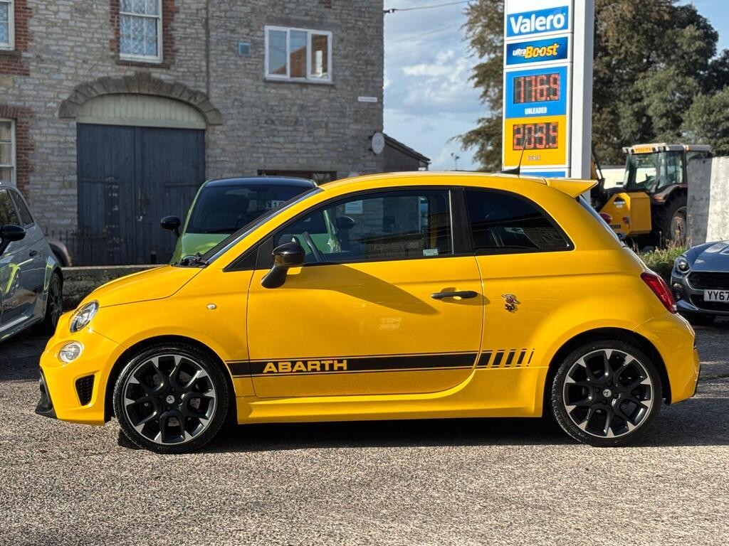 [ berth ]Abarth 595