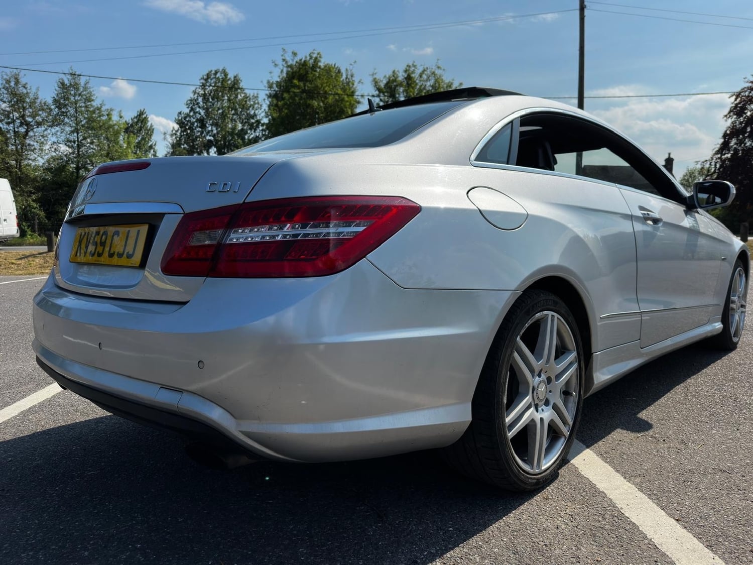 [ berth ]Mercedes-Benz E Class