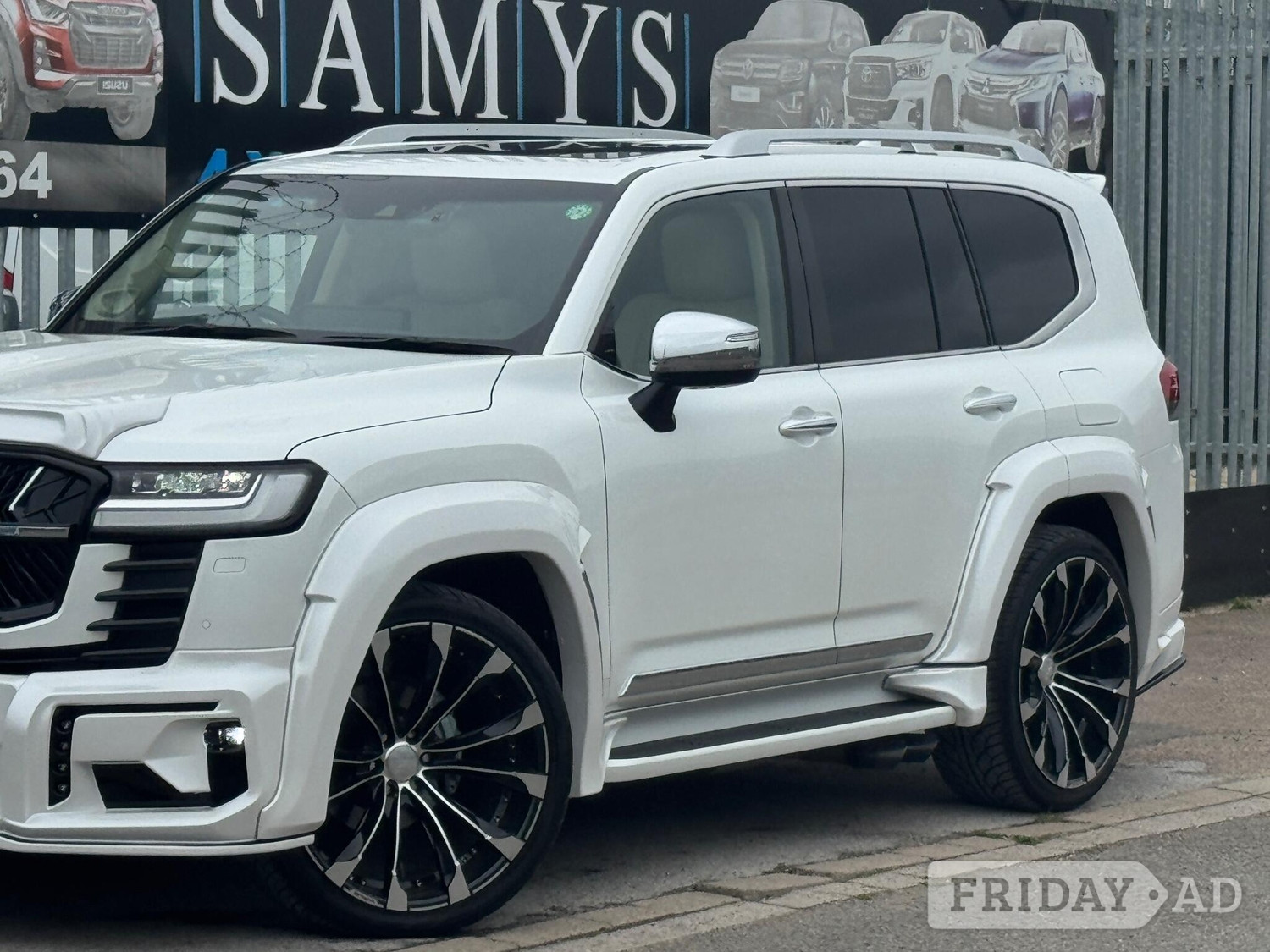 [ berth ]Toyota Land Cruiser