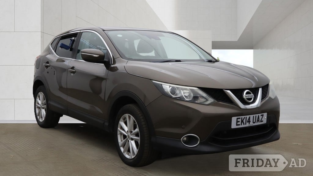 Nissan Qashqai 2014 in Hounslow
