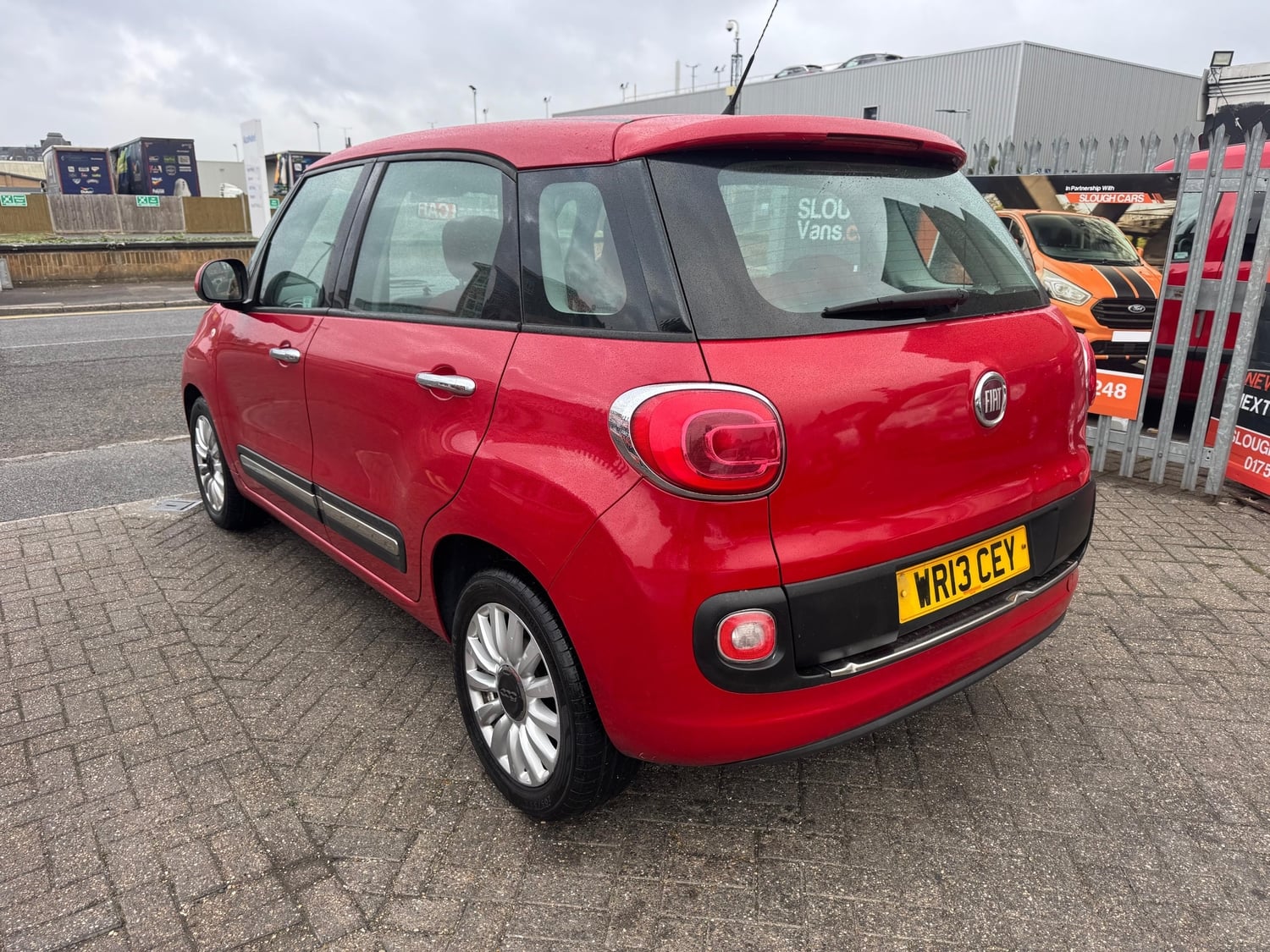[ berth ]Fiat 500L