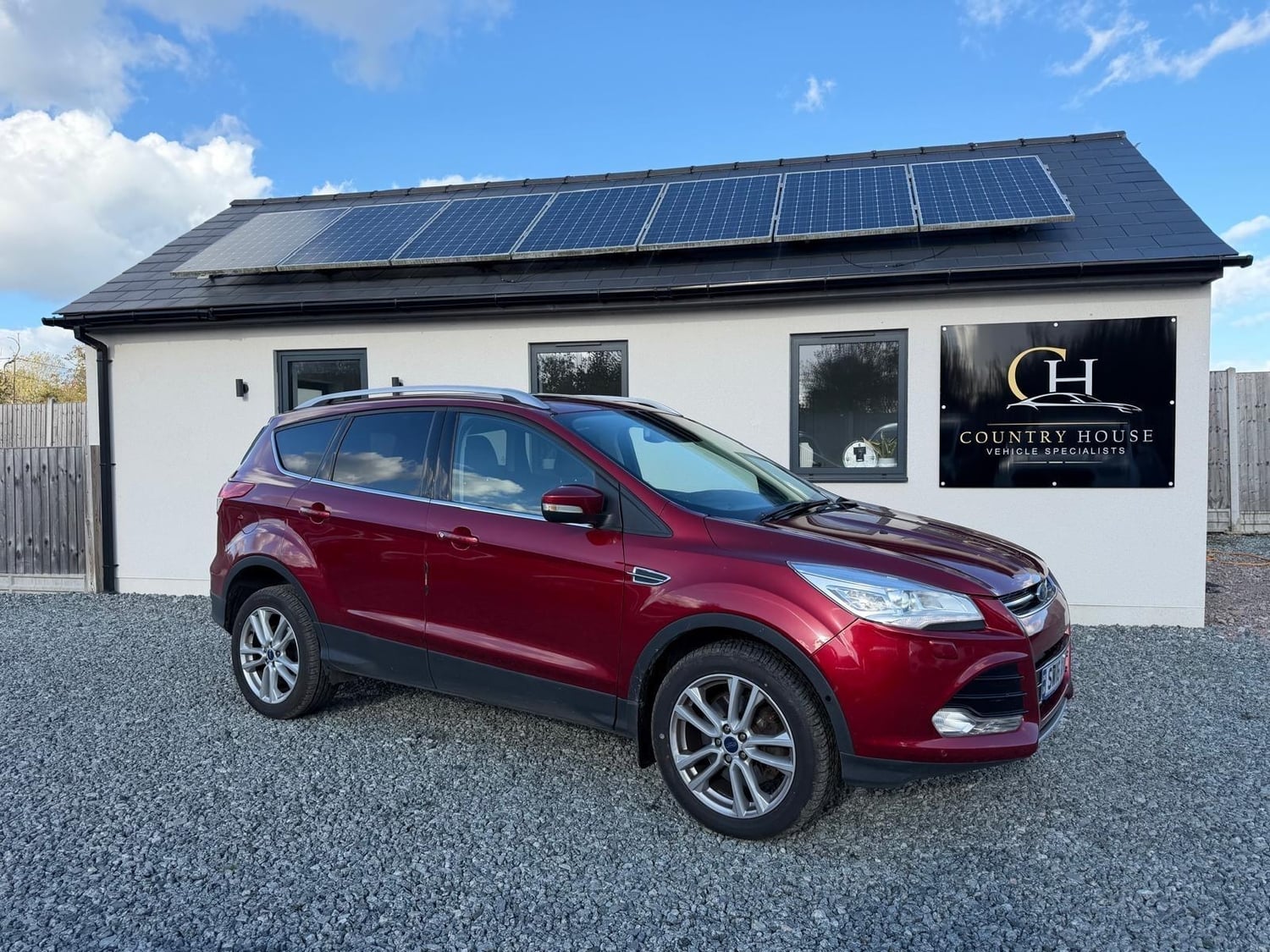 [ berth ]Ford Kuga